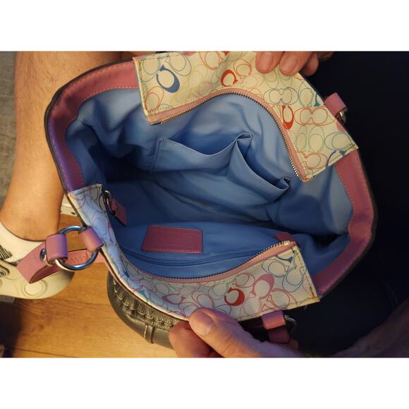 Coach Signature Chelsea Pink Trim Handbag W/Matching Zip Wristlet Wallet - Picture 11 of 11